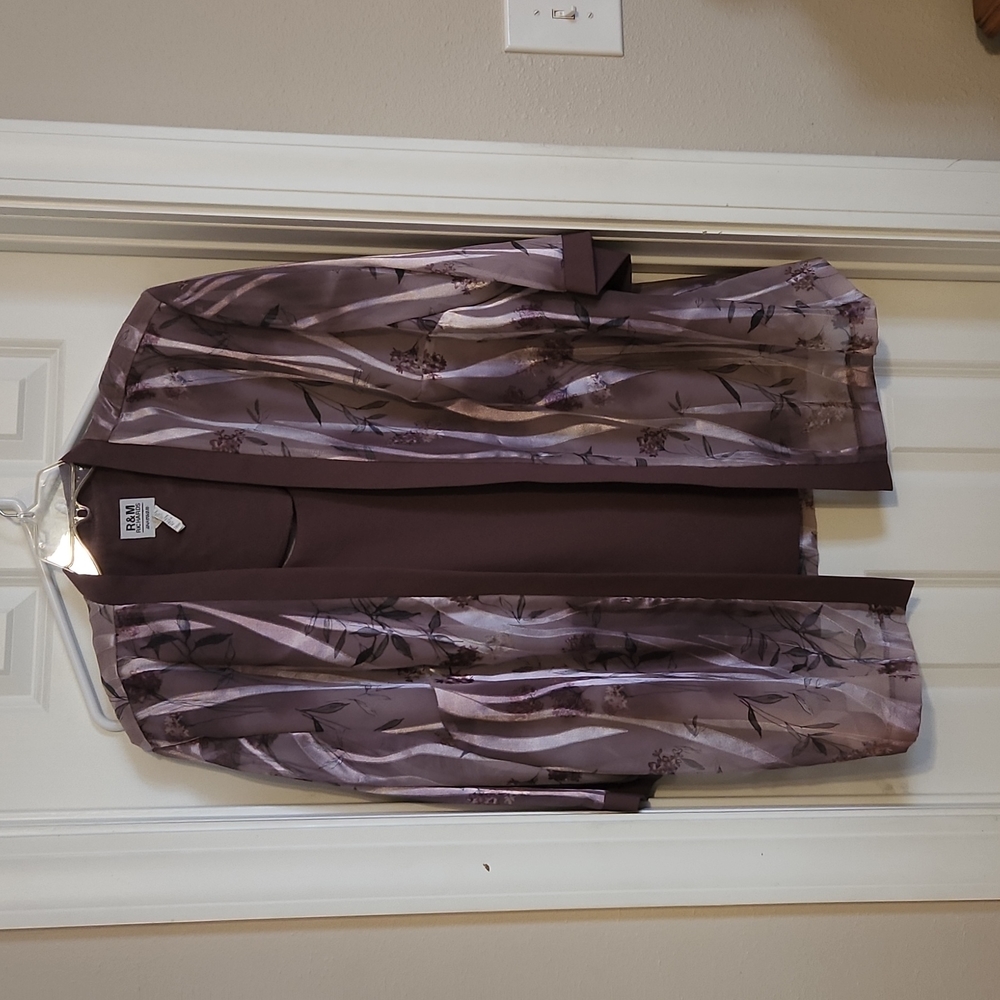 Ladies pants suit